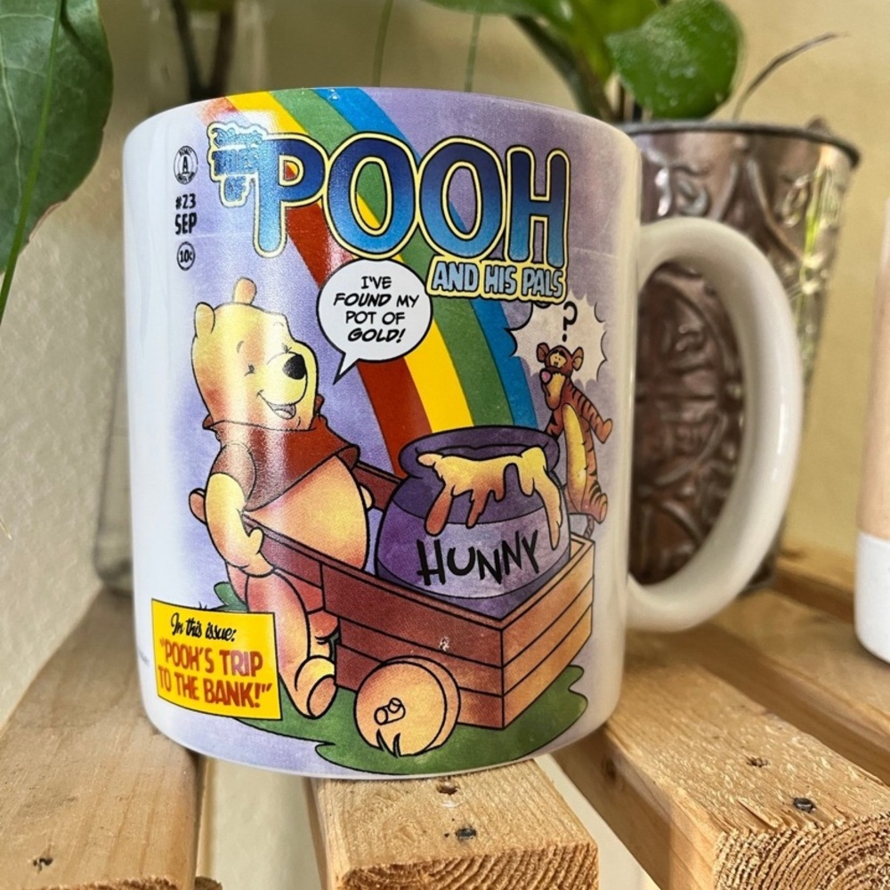 Disney Vintage Winnie the Pooh Rainbow Comic Mug